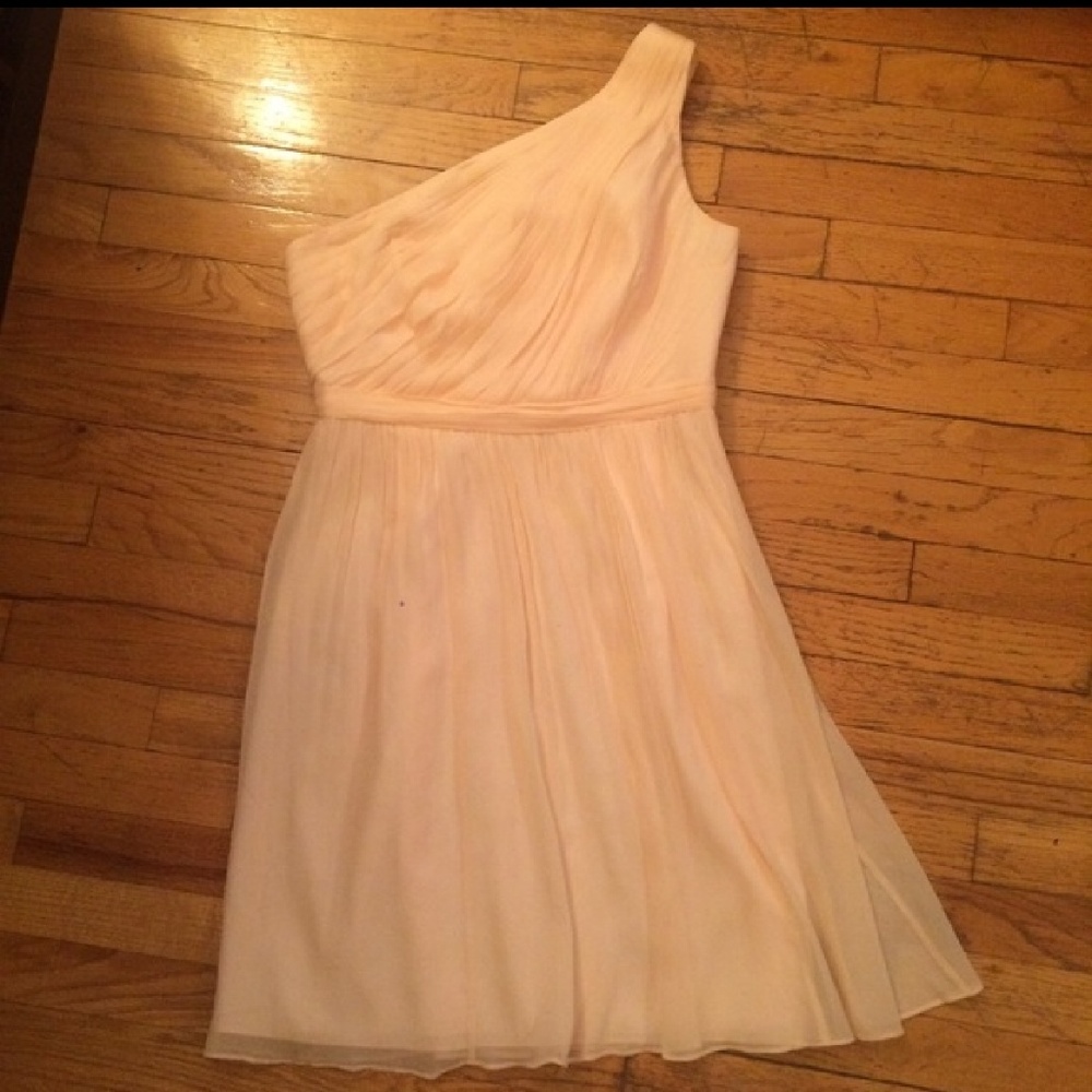 Beautiful blush dress. Great for spring